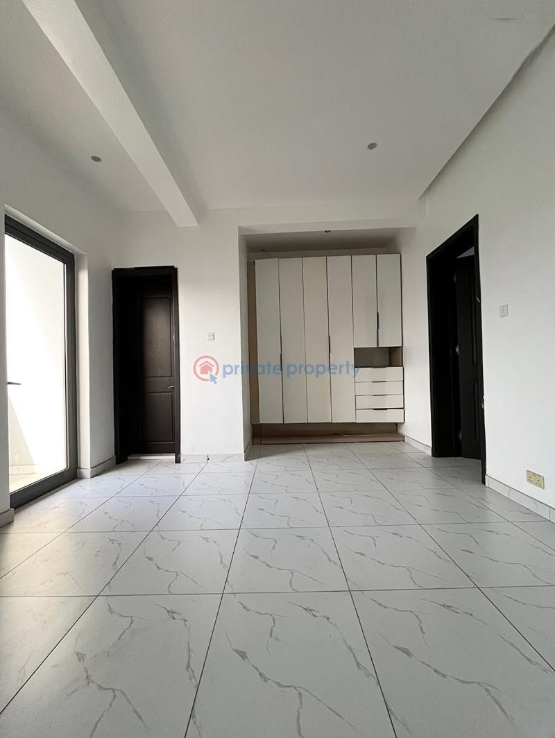 4 bedroom Detached Duplex For Sale Obanikoro Shomolu Lagos - 3