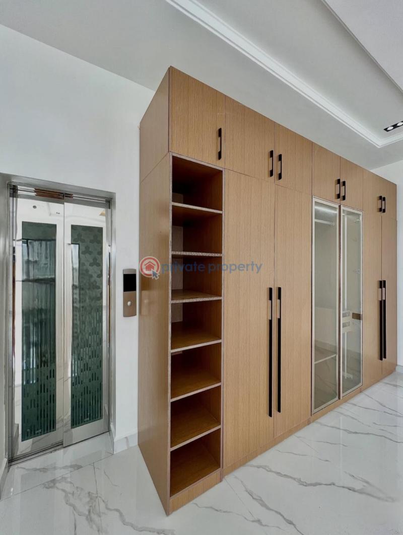 5 bedroom Detached Duplex For Sale Osapa Lekki Lagos - 8