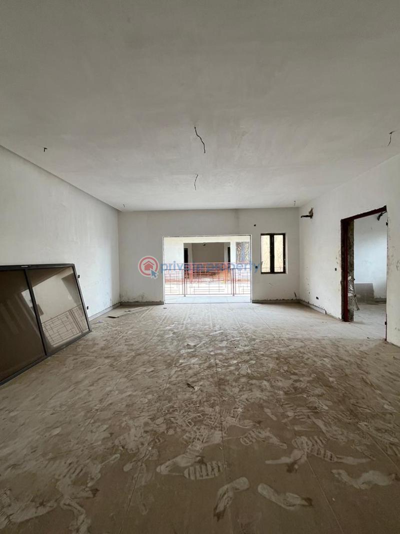 4 bedroom Penthouse For Sale Obanikoro Shomolu Lagos - 4