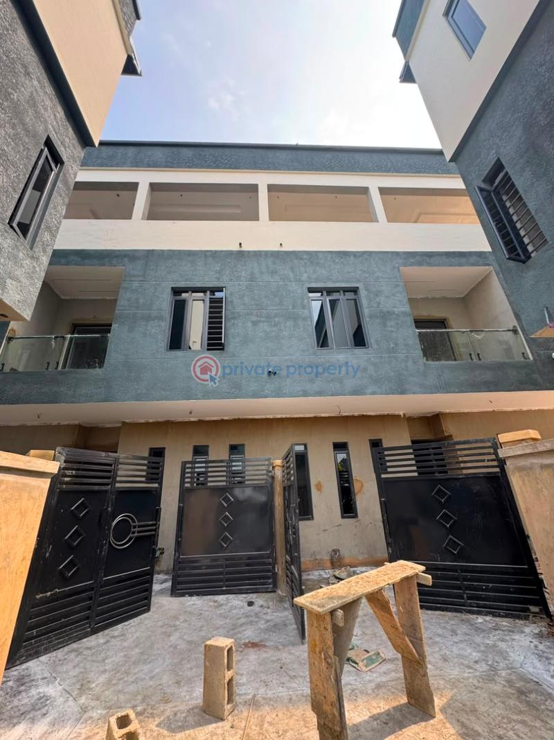 4 bedroom Semi detached Duplex For Sale Magodo GRA Phase 2 Kosofe/Ikosi Lagos - 0