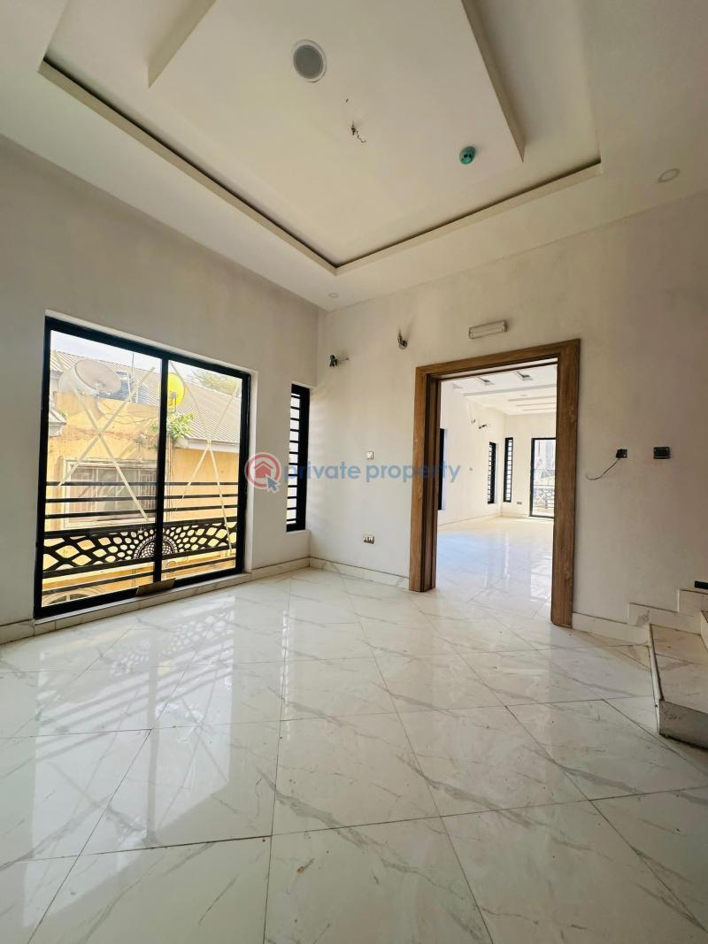 5 bedroom Semi detached Duplex For Sale Magodo GRA Phase 2 Kosofe/Ikosi Lagos - 11