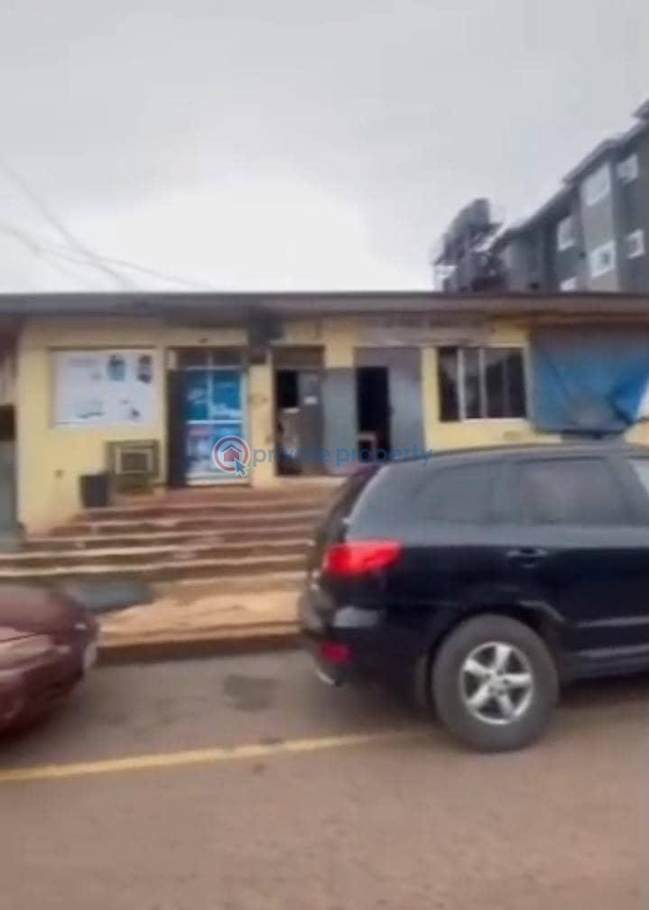 10 bedroom Bungalow For Sale College Road New Layout Enugu Area  - 2