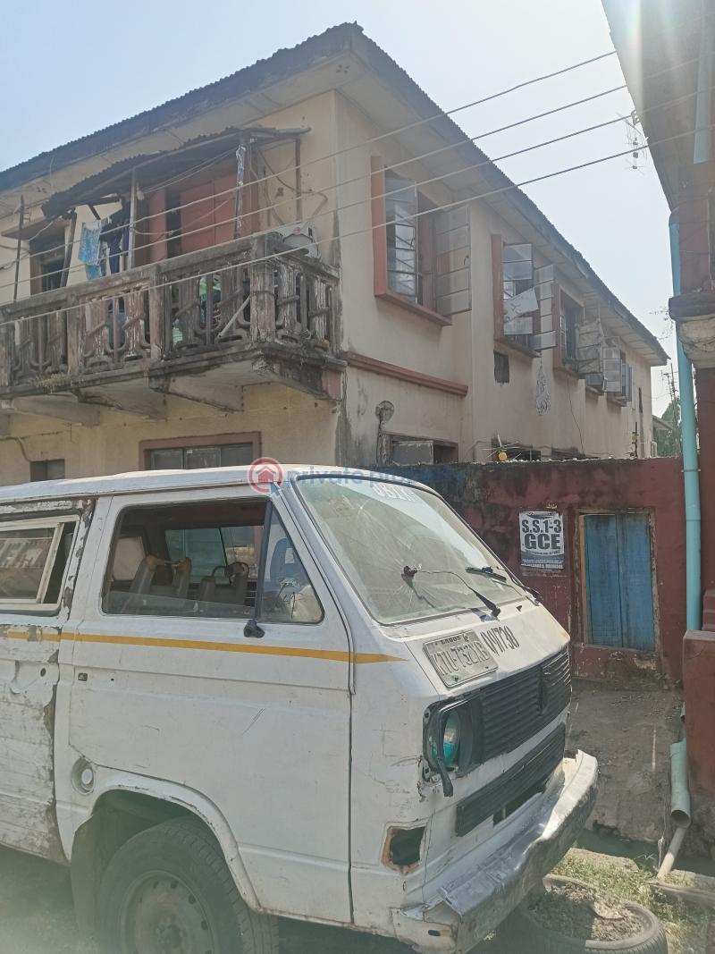 10 bedroom Block Of Flats For Sale Ojuelegba Surulere Lagos - 3