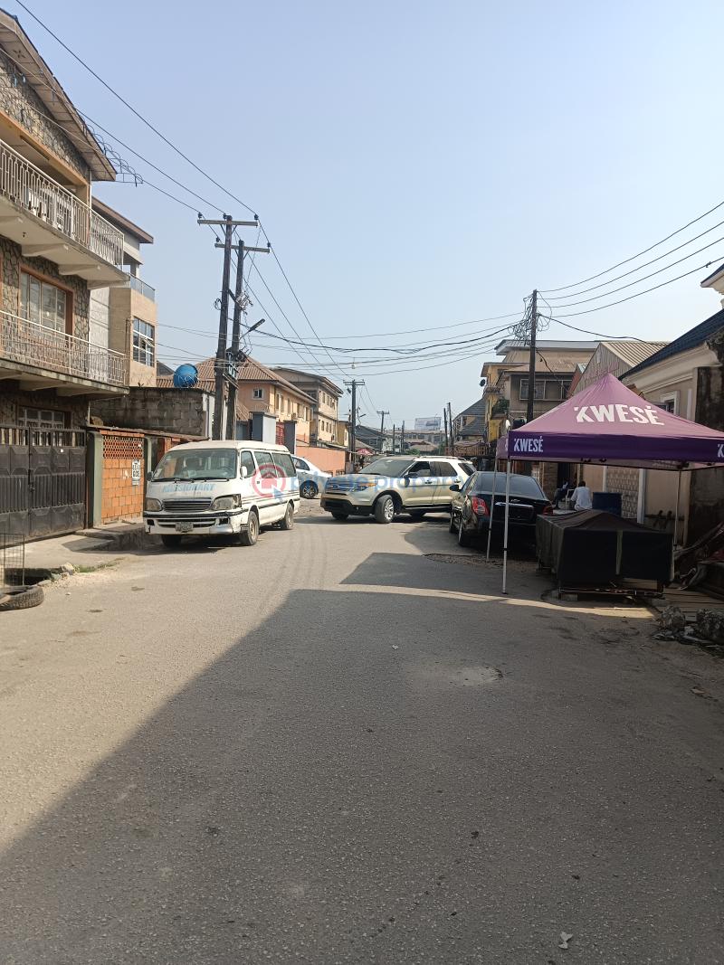 10 bedroom Block Of Flats For Sale Ojuelegba Surulere Lagos - 4
