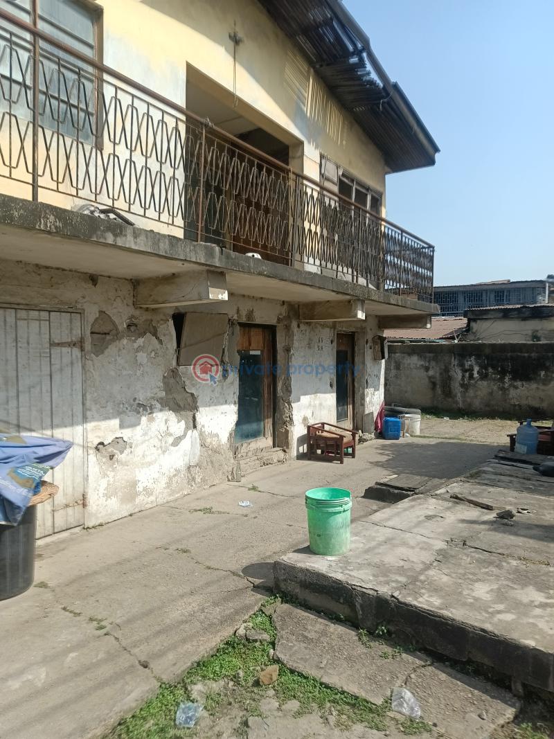 10 bedroom Block Of Flats For Sale Off Alhaji Masha Road Kilo-masha Surulere Lagos - 2