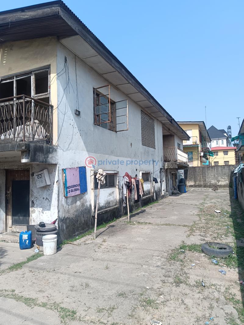 10 bedroom Block Of Flats For Sale Off Alhaji Masha Road Kilo-masha Surulere Lagos - 7