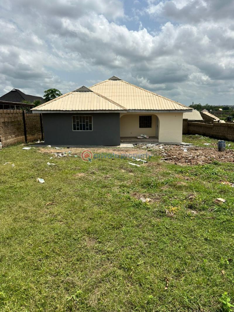 3 bedroom Bungalow For Sale Oke Ata. Oke Mosan Abeokuta Ogun - 0
