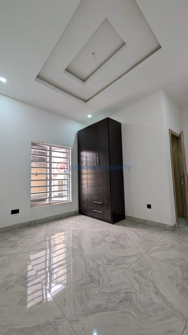 House For Sale Bashorun Housing Estate, Near Kolapo Ishola Gra, Akobo, Ibadan Akobo Ibadan Oyo - 3