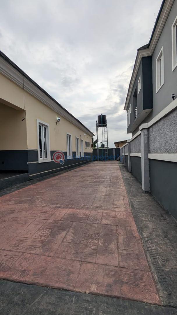House For Sale Bashorun Housing Estate, Near Kolapo Ishola Gra, Akobo, Ibadan Akobo Ibadan Oyo - 5