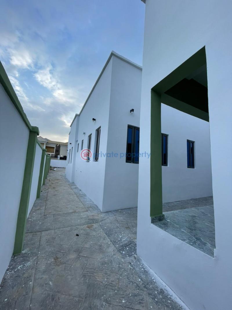 3 bedroom Detached Bungalow For Sale Akala Estate Akobo Ibadan Oyo - 11