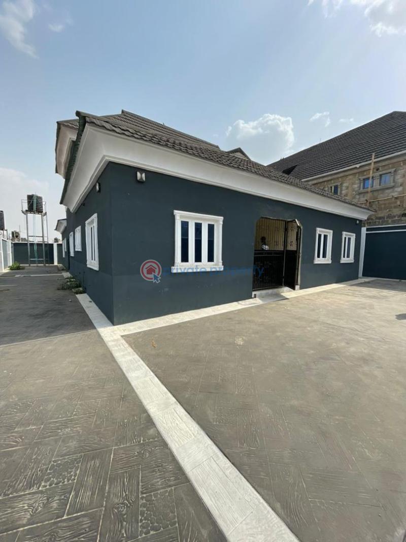 House For Sale Location Zone A, Akoto Estate, Elebu, Ibadan Ibadan Oyo - 0