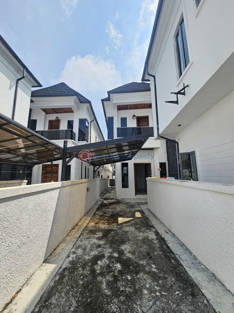 4 bedroom House For Sale Orchid Road Lekki Along Lekki Expressway Lagos - 3