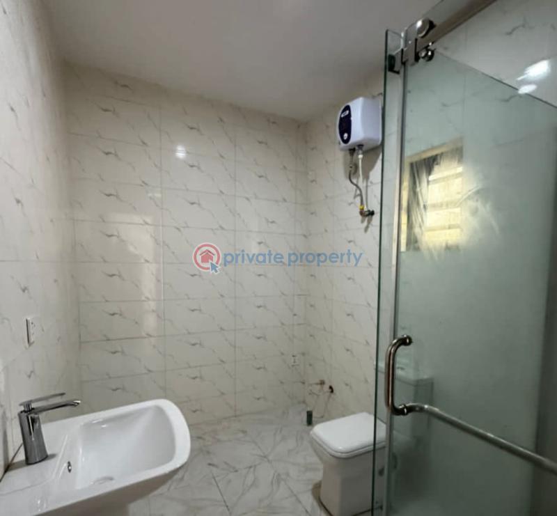 House For Sale At Omolayo Estate, Akobo, Ibadan Akobo Ibadan Oyo - 3