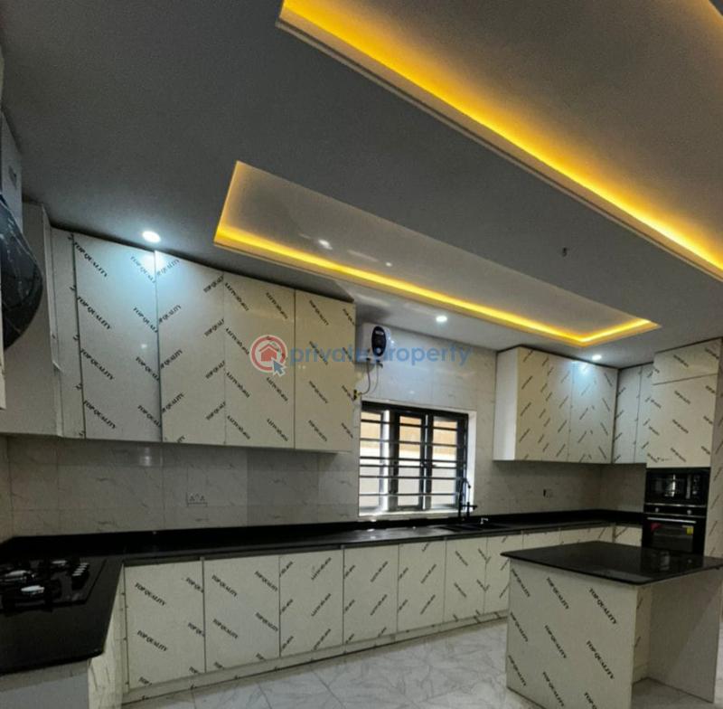 House For Sale At Omolayo Estate, Akobo, Ibadan Akobo Ibadan Oyo - 2