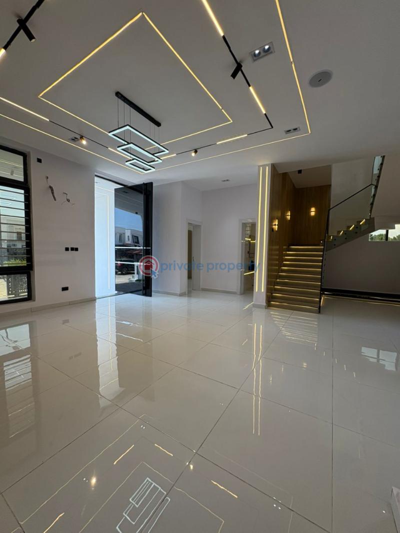 5 bedroom Detached Duplex For Sale 2nd Toll Gate Lekki Expressway Lagos - 1