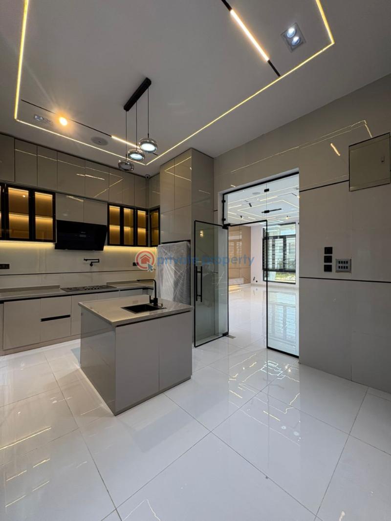 5 bedroom Detached Duplex For Sale 2nd Toll Gate Lekki Expressway Lagos - 9