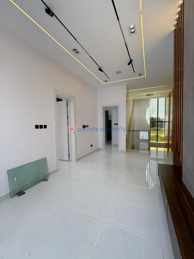 5 bedroom Detached Duplex For Sale 2nd Toll Gate Lekki Expressway Lagos - 12