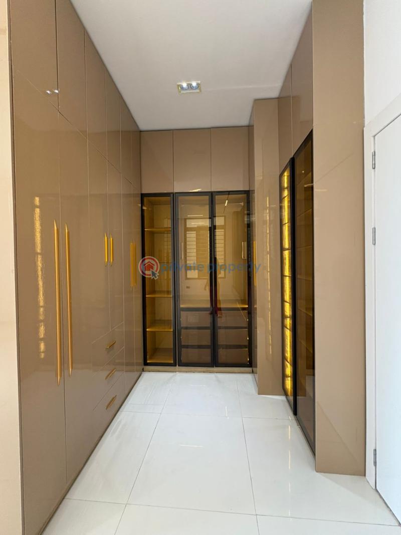 5 bedroom Detached Duplex For Sale 2nd Toll Gate Lekki Expressway Lagos - 6