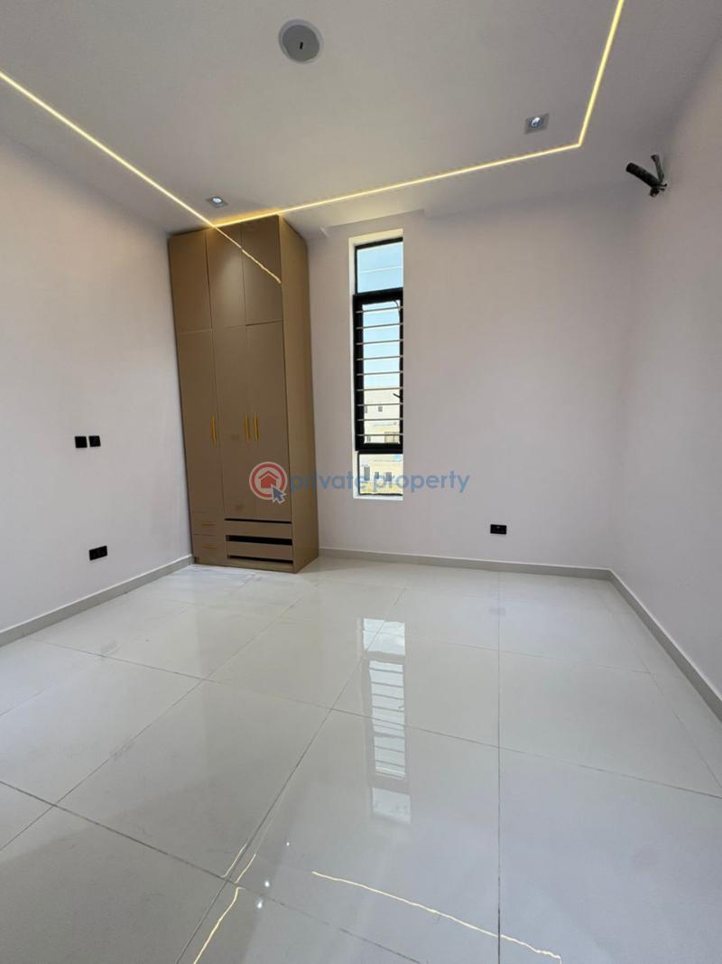 5 bedroom Detached Duplex For Sale 2nd Toll Gate Lekki Expressway Lagos - 8