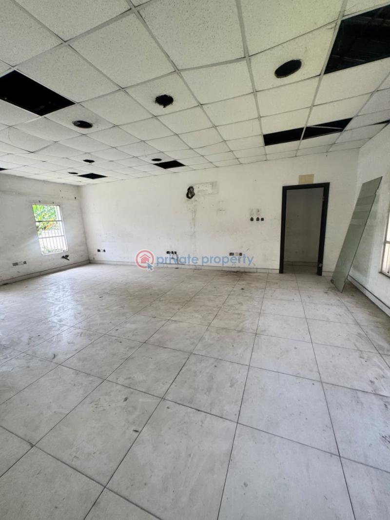 5 bedroom Commercial Property For Rent Ikoyi Lagos - 19