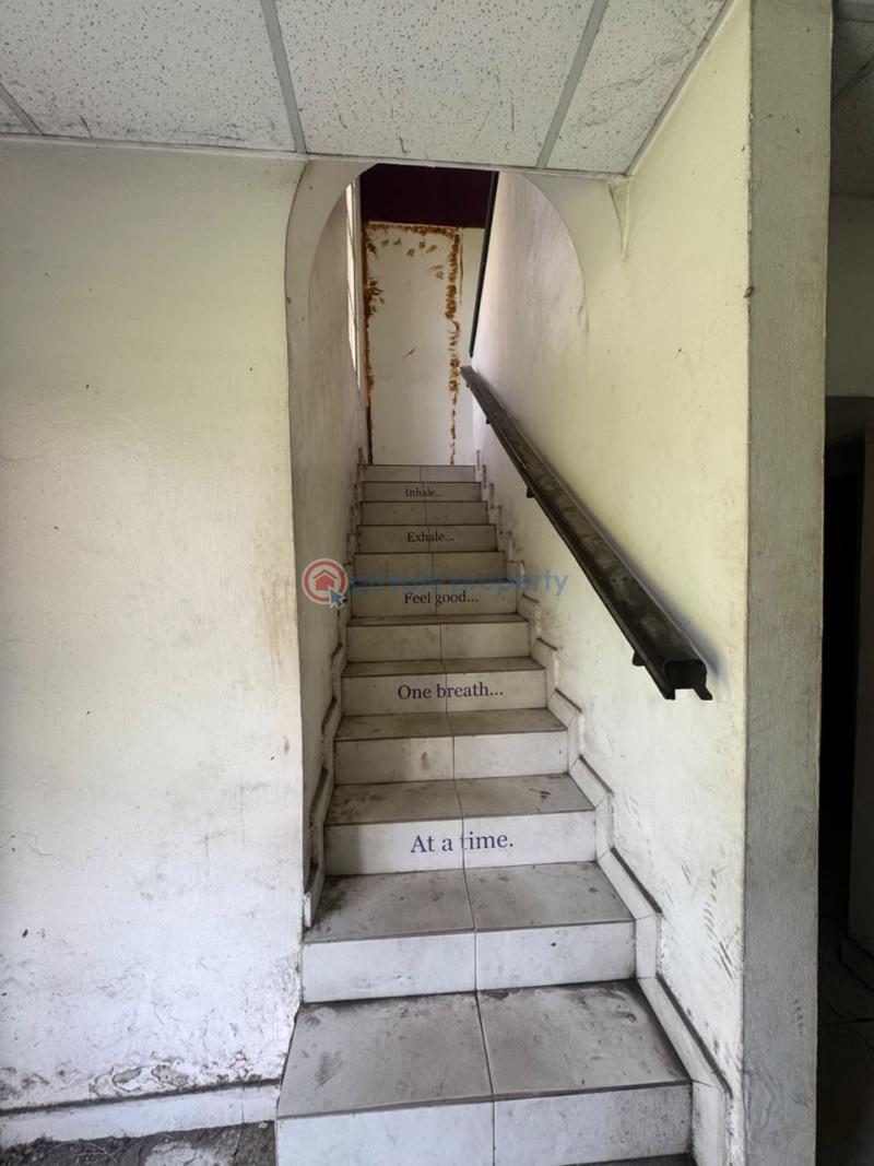 5 bedroom Commercial Property For Rent Ikoyi Lagos - 2