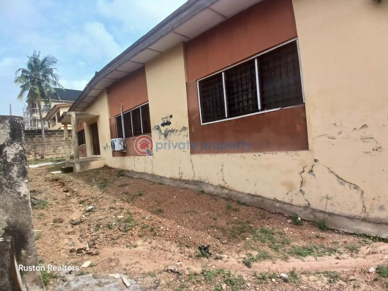 Detached bungalow with bq - 1 5 bedroom Detached Bungalow For Sale New Bodija Estate Bodija Ibadan Oyo - 1