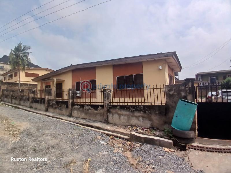 Detached bungalow with bq - 2 5 bedroom Detached Bungalow For Sale New Bodija Estate Bodija Ibadan Oyo - 2