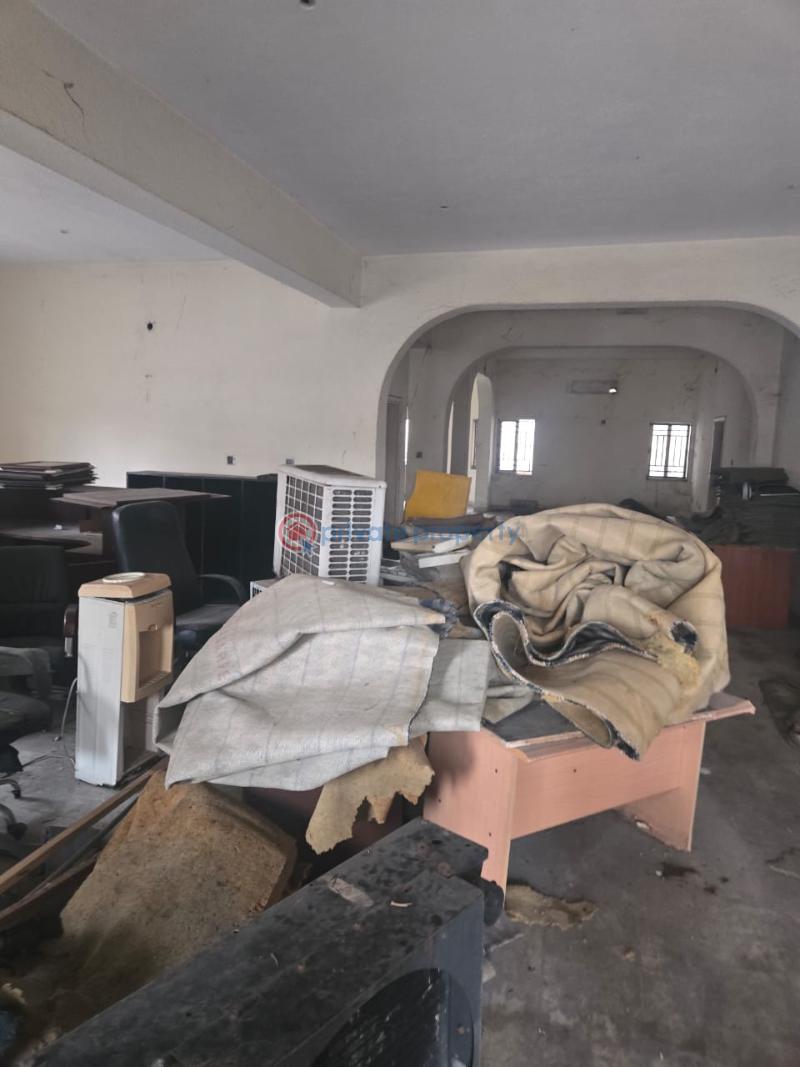 Commercial Property For Rent Victoria Island Lagos - 21