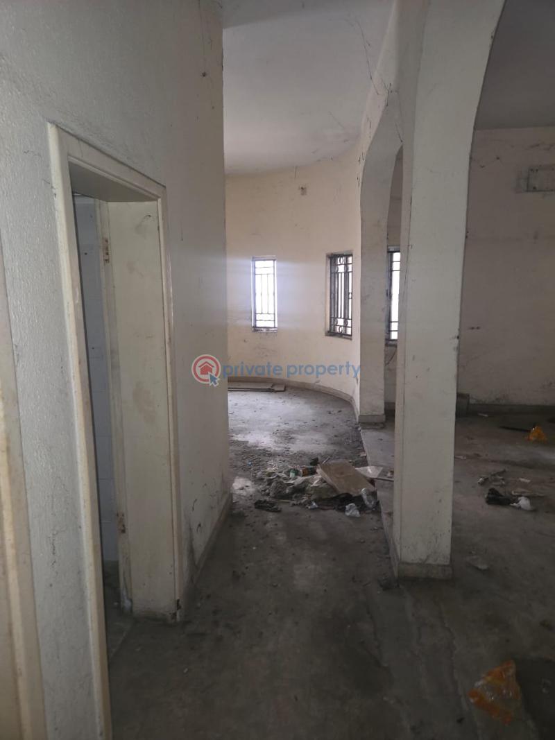 Commercial Property For Rent Victoria Island Lagos - 7