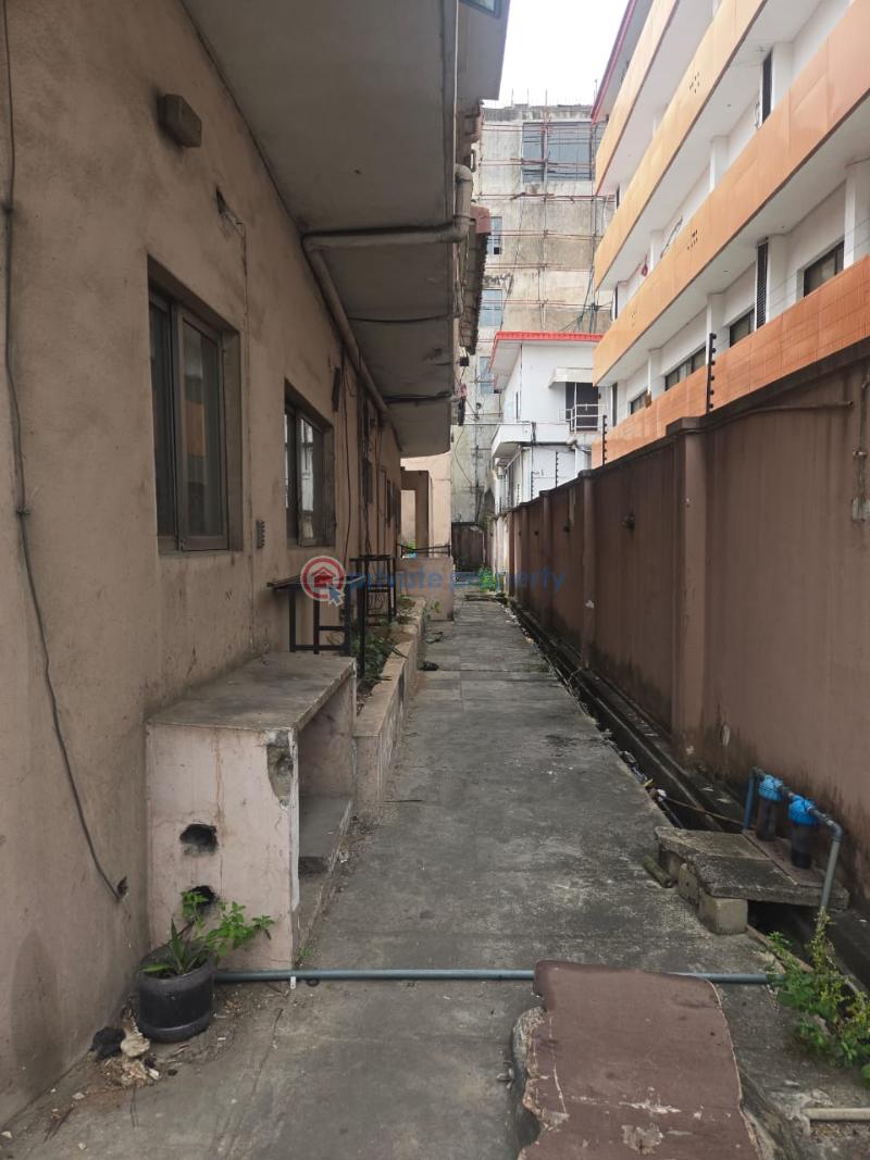 Commercial Property For Rent Victoria Island Lagos - 5