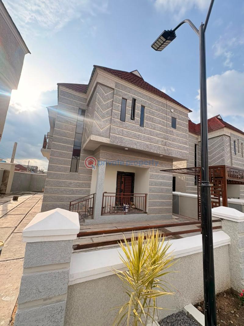 House For Sale Ps Court, Adenuga, Old Bodija, Ibadan Ibadan Oyo - 1
