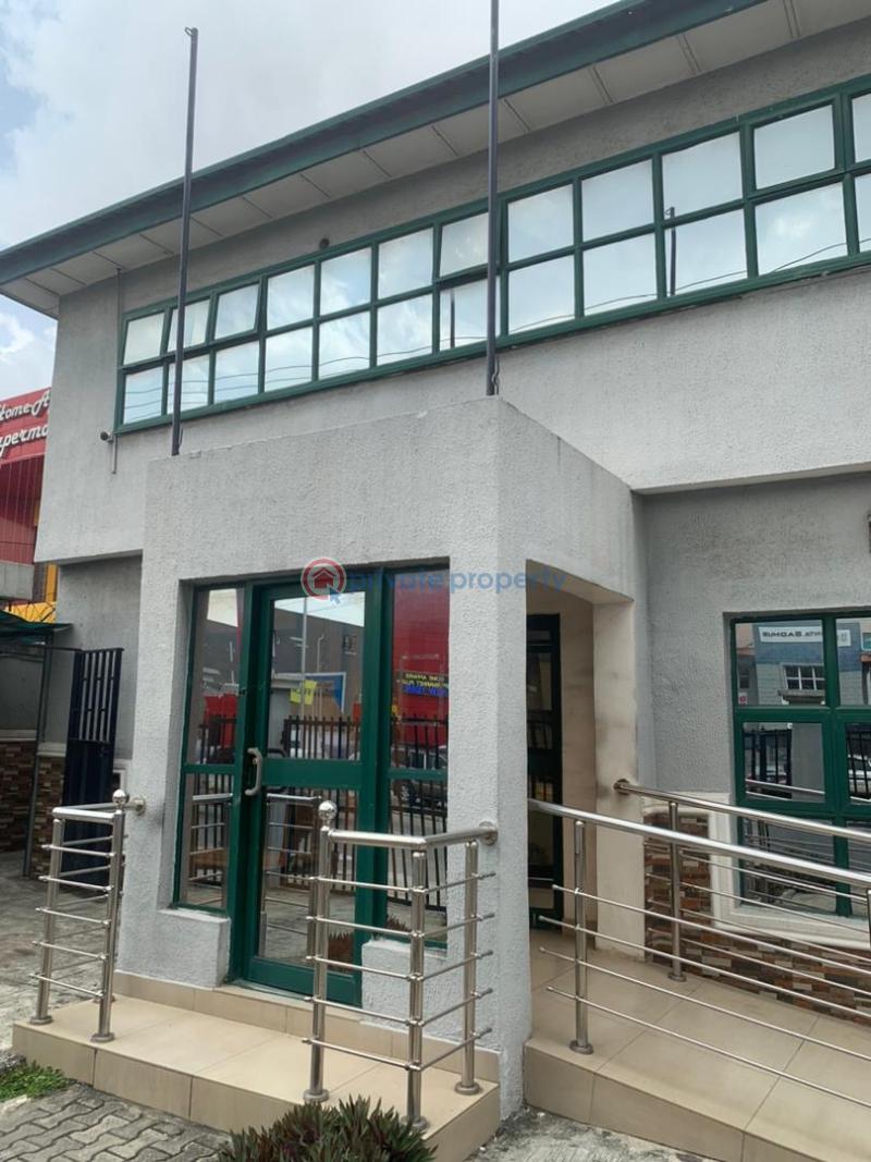 7 bedroom Office For Rent Ogudu Road Lagos - 1