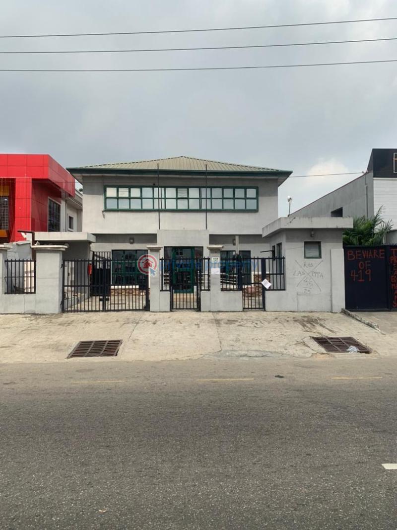 7 bedroom Office For Rent Ogudu Road Lagos - 0