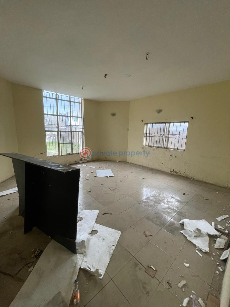 6 bedroom Detached Duplex For Sale Bola Matanmi Street, Maroko Community Ilaje, By Emerald Housing Estate Ajah,lagos Orile  Lagos - 2
