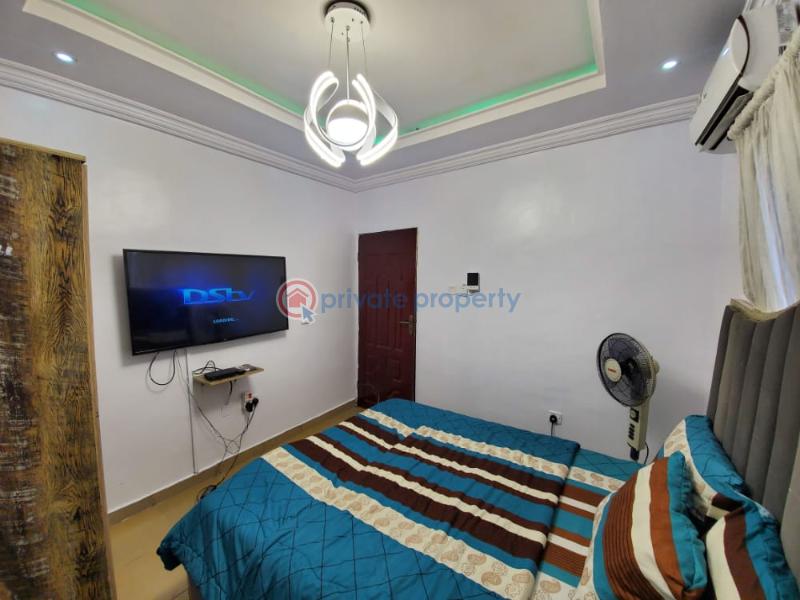 1 bedroom Self Contain Short let 1 Dapo Bode Thomas Street, Off Montgomery Road Sabo Yaba Lagos - 9