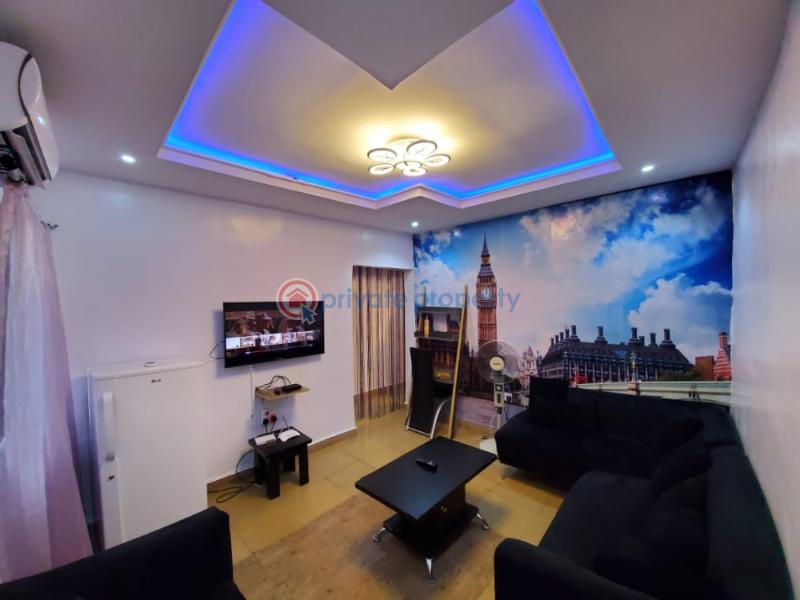1 bedroom Self Contain Short let 1 Dapo Bode Thomas Street, Off Montgomery Road Sabo Yaba Lagos - 2