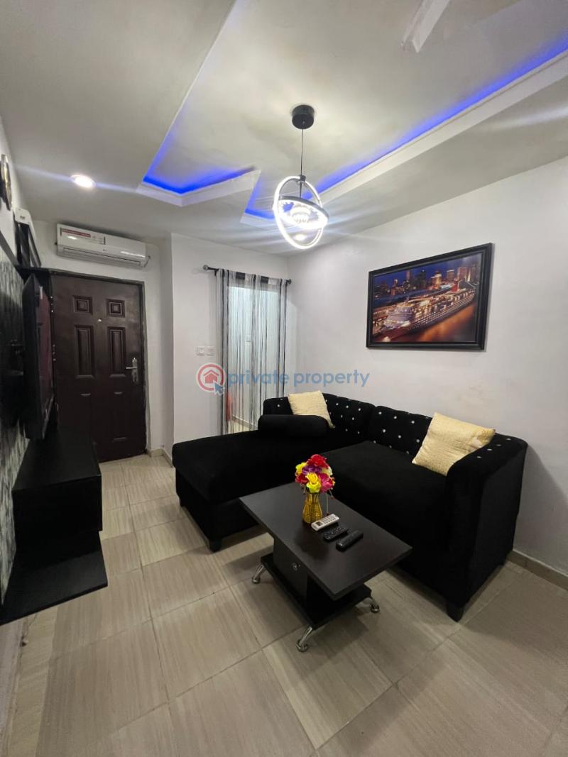 1 bedroom Self Contain Short let 48 Olatilewa Street Off Ogunlana Drive Surulere Lagos - 4