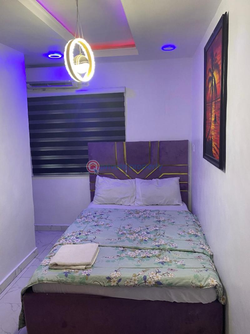 2 bedroom Self Contain Short let 48 Olatilewa Street Off Ogunlana Drive Surulere Lagos - 4