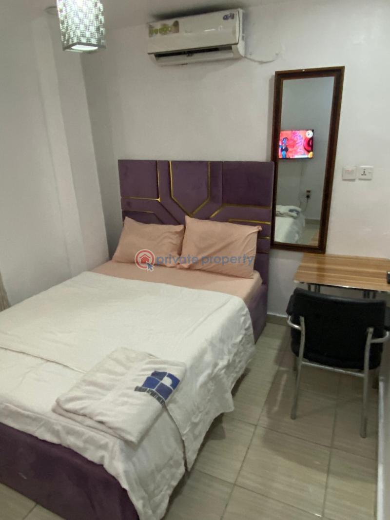 1 bedroom Self Contain Short let 48 Olatilewa Street Off Ogunlana Drive Surulere Lagos - 4