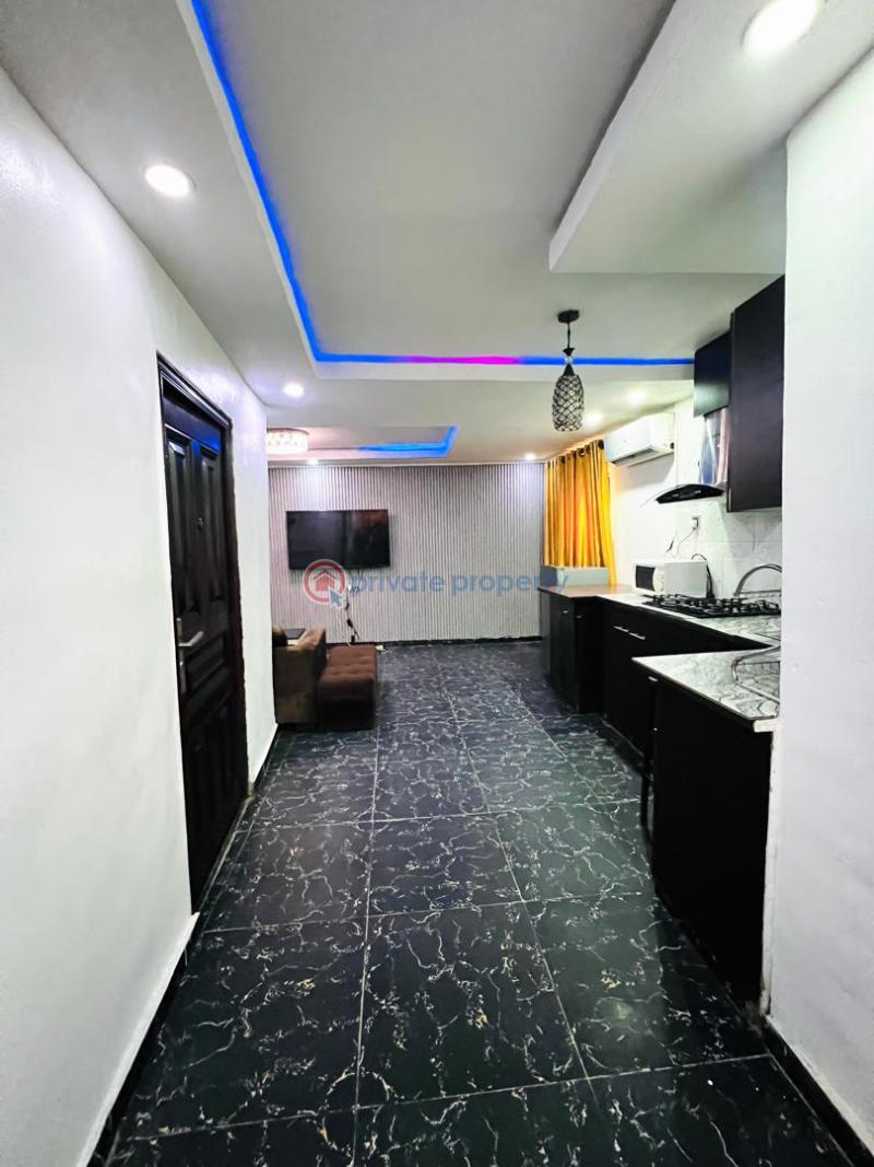 1 bedroom Self Contain Short let 119 Ogunlana Drive Surulere Lagos - 13
