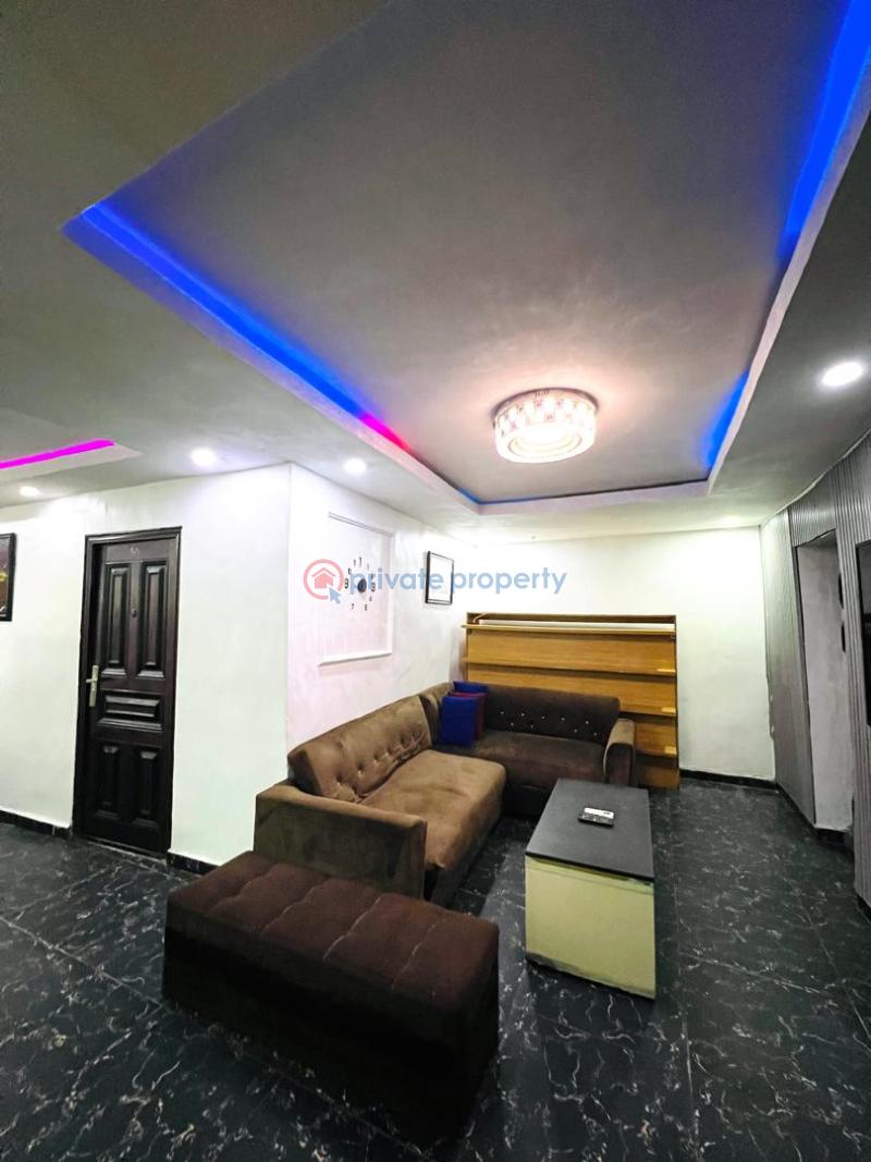 1 bedroom Self Contain Short let 119 Ogunlana Drive Surulere Lagos - 23