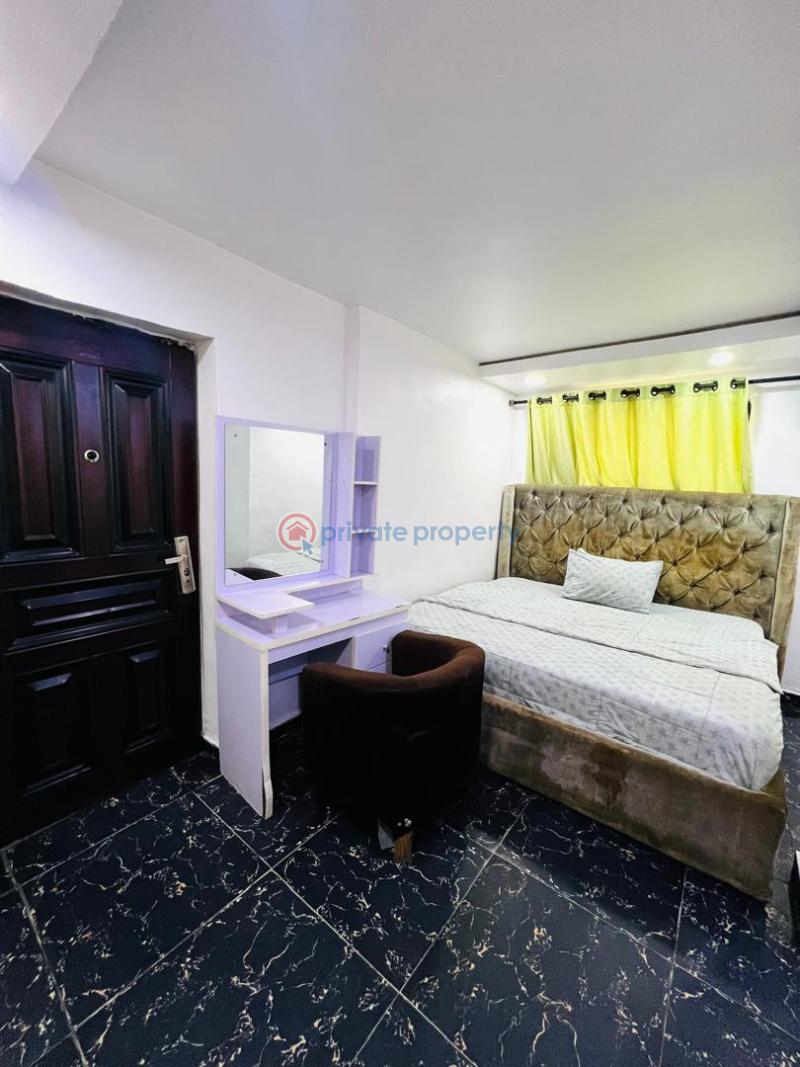 1 bedroom Self Contain Short let 119 Ogunlana Drive Surulere Lagos - 22