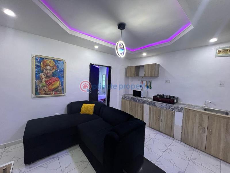 1 bedroom Mini Flat Short let 48, Olatilewa Street Off Ogunlana Street Ogunlana Surulere Lagos - 4