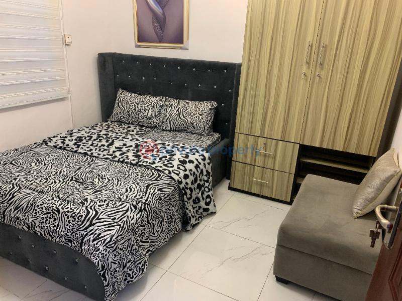 1 bedroom Self Contain Short let 1 Dapo Bode Thomas Sabo Yaba Lagos - 5