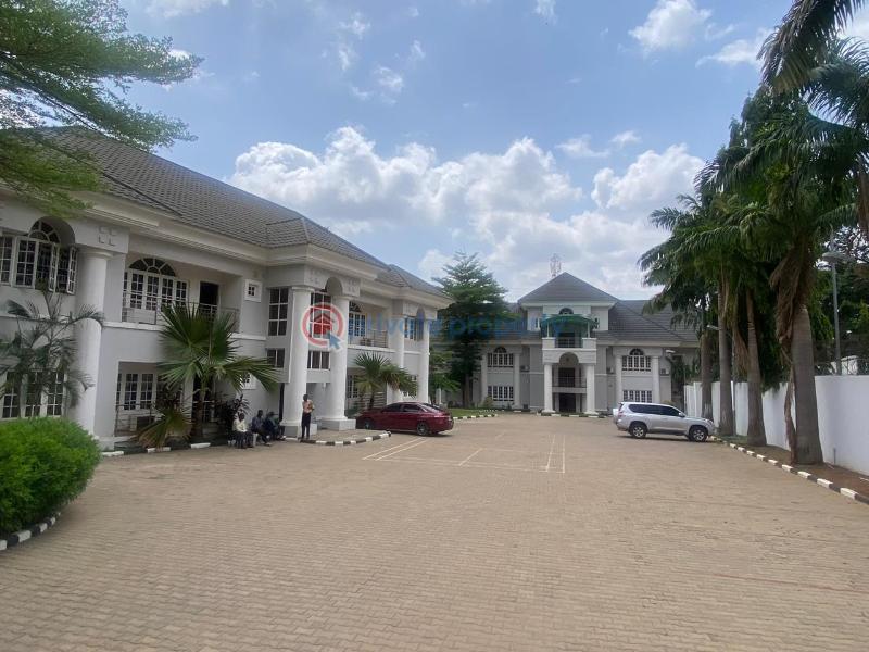 2 bedroom Block Of Flats For Rent Diplomatic Zone Asokoro Abuja Phase 1  - 8
