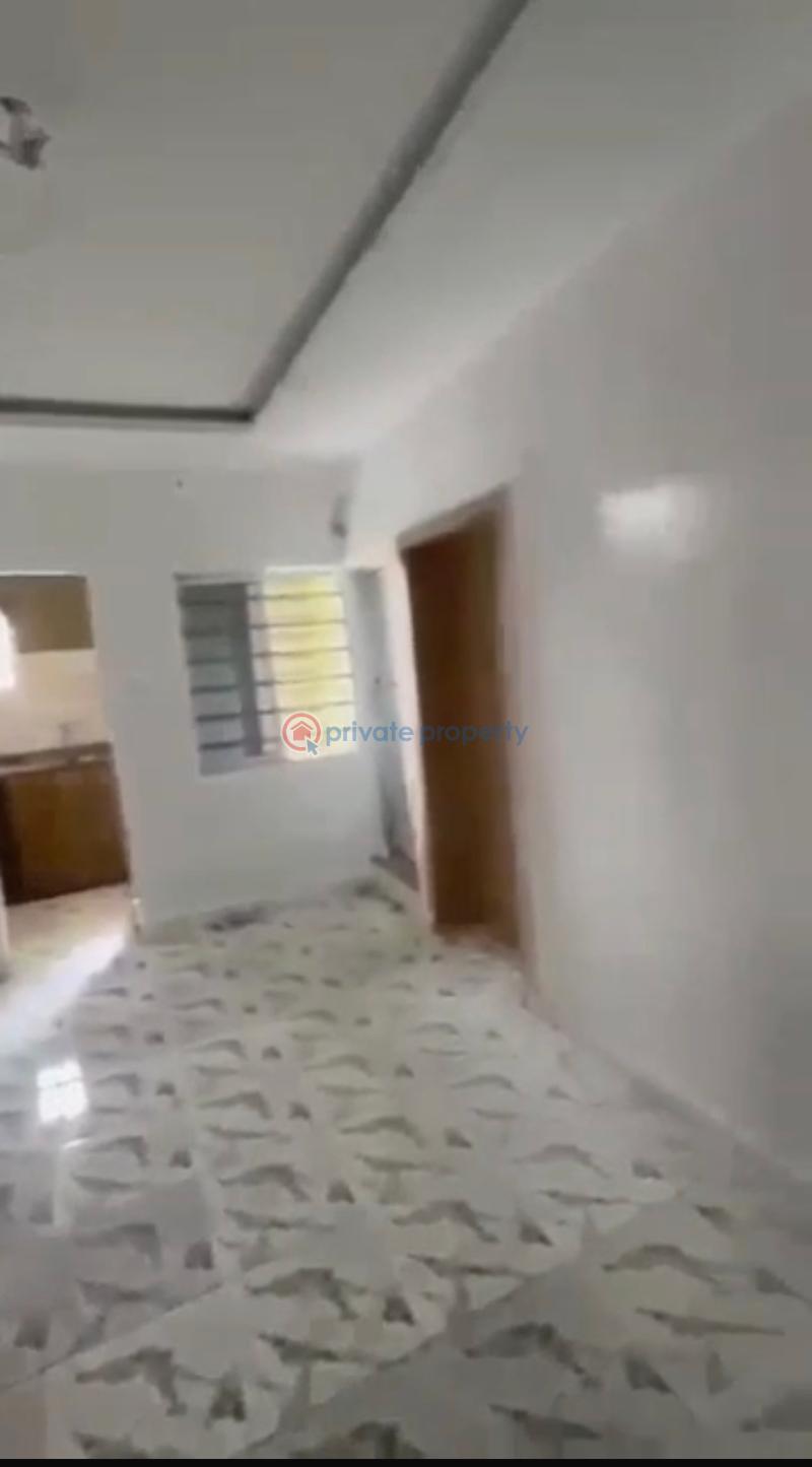 1 bedroom Mini Flat For Rent Shomolu Lagos - 2
