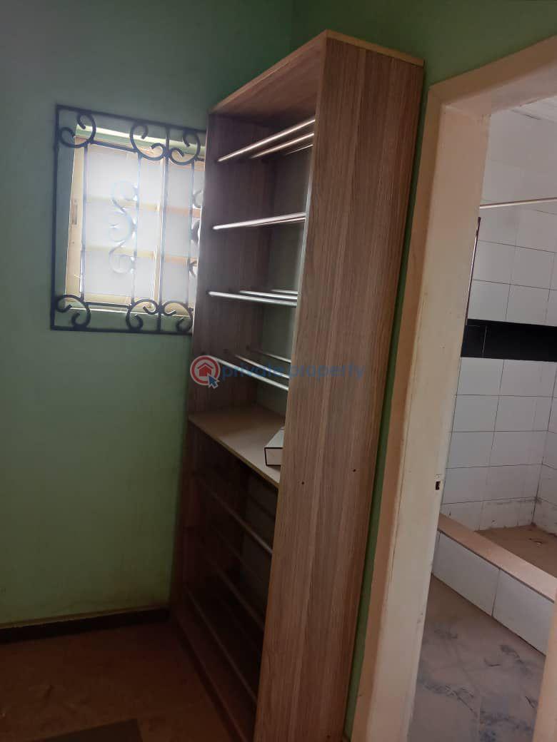 House For Sale Location: Fela Steve Avenue, Oke Badan, Akobo, Ibadan Ibadan Oyo - 3