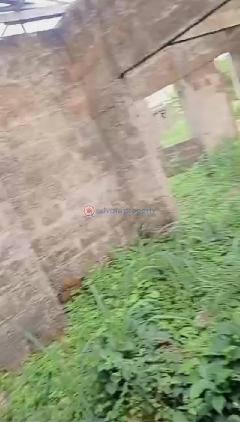Bungalow For Sale Ogheghe Community After Sapele Rd Bypass,back Of Divine School Benin Edo - 3