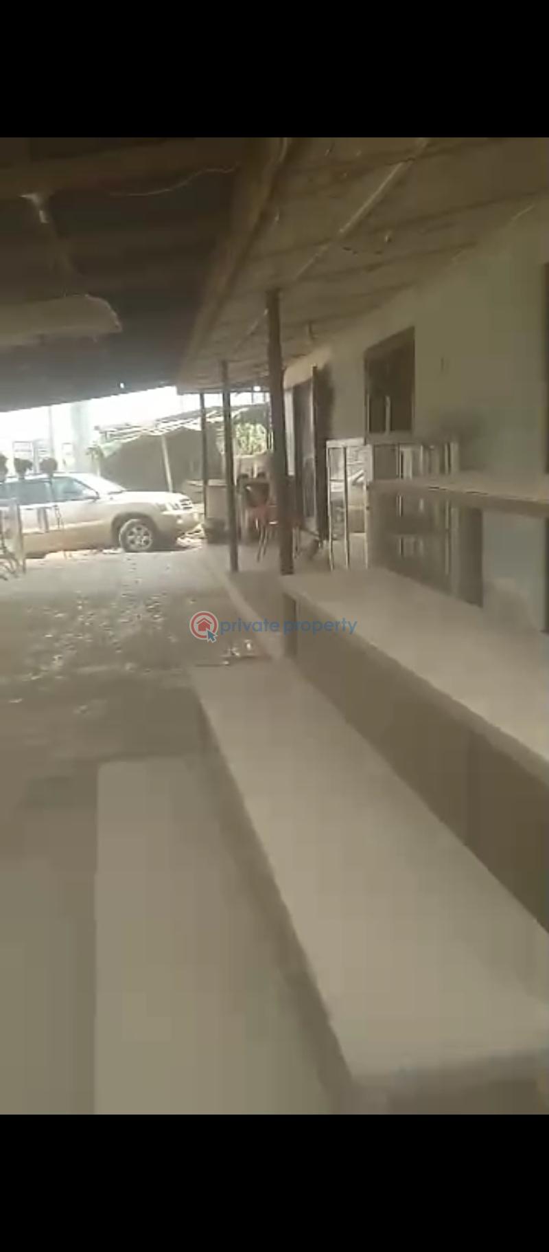 Mixed use Land For Sale Close To Bellezima Junction Along The Express Road, Sapele Road By Pass. Benin Edo - 2