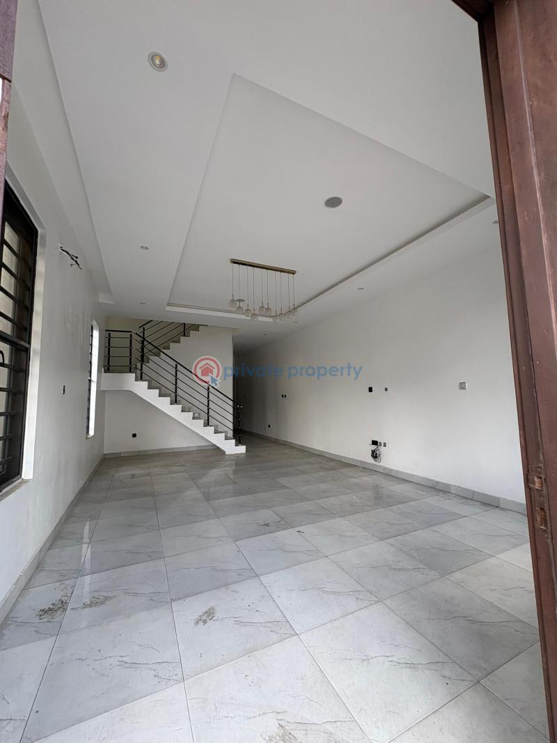 4 bedroom Semi detached Duplex For Sale Emperor Home’s Estate Chevron Drive Lekki Lagos - 2